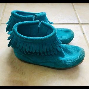 Girls Minnetonka Turquoise Fringe Boots